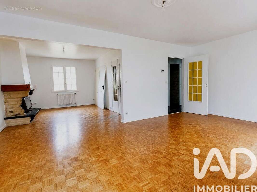 Photo 5 - Maison à MAGENTA
