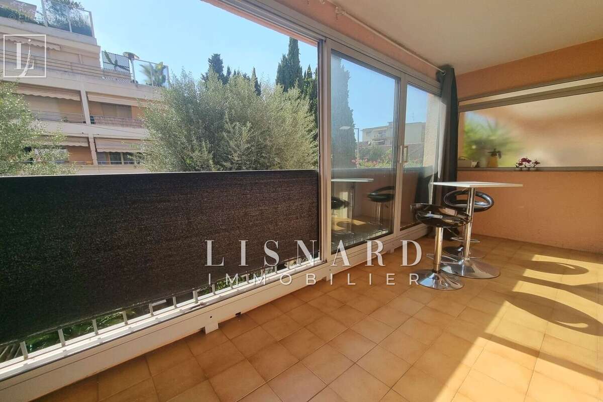 Appartement 28 m² à Vallauris  - photo 2
