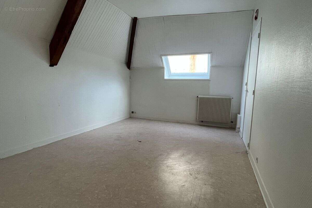 Maison à SAINT-MARTIN-LE-BEAU