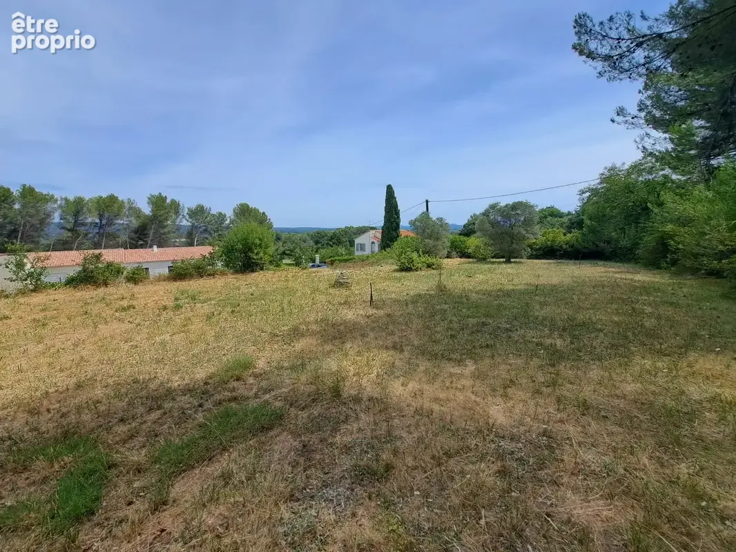 Terrain à bâtir de 1800 m² à EGUILLES (13) - photo 3