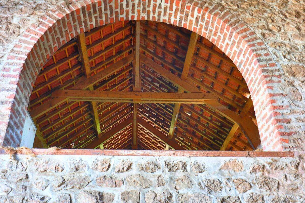 EXCLUSIF Propriete agricole avec 7 hectares possible 70 hectares en location - photo 8