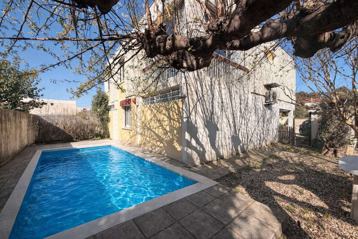 Maison à NIMES