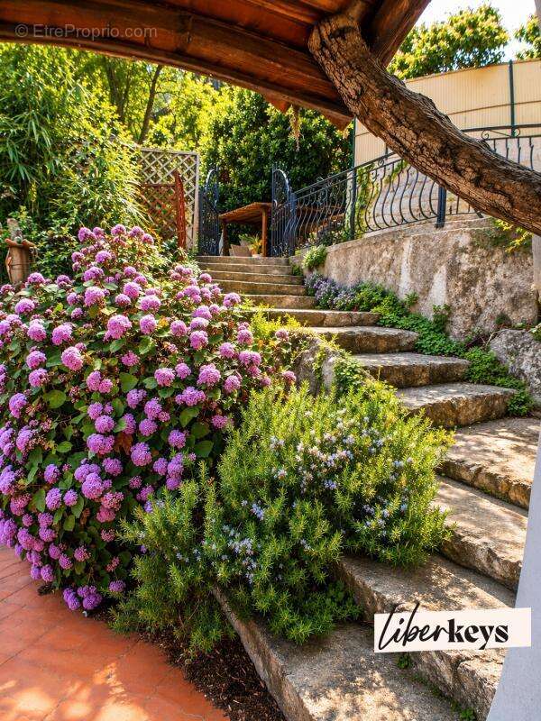 Maison à ROQUEBRUNE-CAP-MARTIN