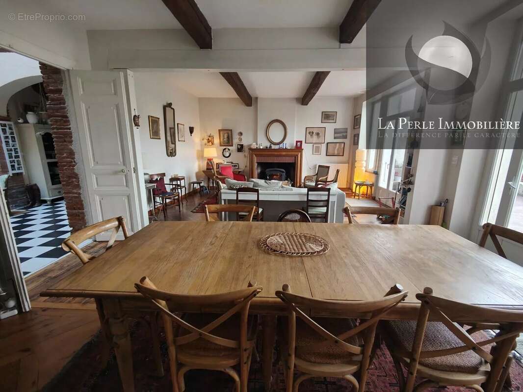 Maison à CASTELSARRASIN