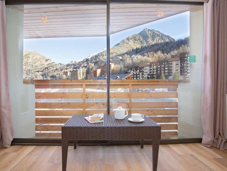 INVESTISSEMENT LOCATIF  ISOLA  Résidence de tourisme Sowell - New Chastillon - 6,71% de rentabilité - photo 5