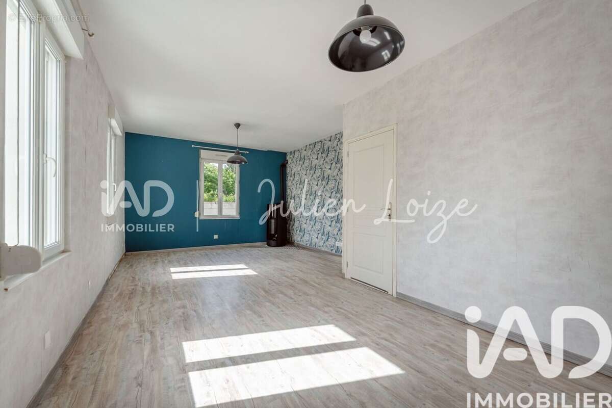 Photo 4 - Maison à VILLENEUVE-SAINT-GERMAIN