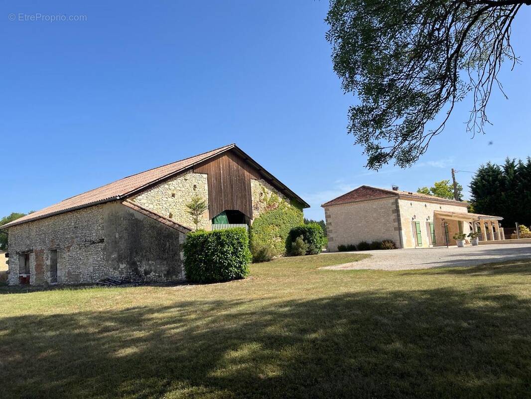 Photo 1 - Maison à CASTILLONNES