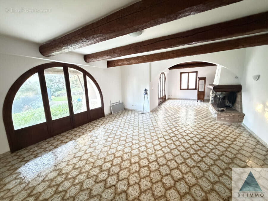 Maison à BOUC-BEL-AIR