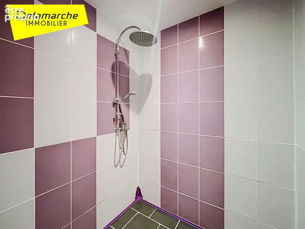 A vendre en exclusivité delamarche immobilier maison de ville au coeur de gavray ! - photo 7