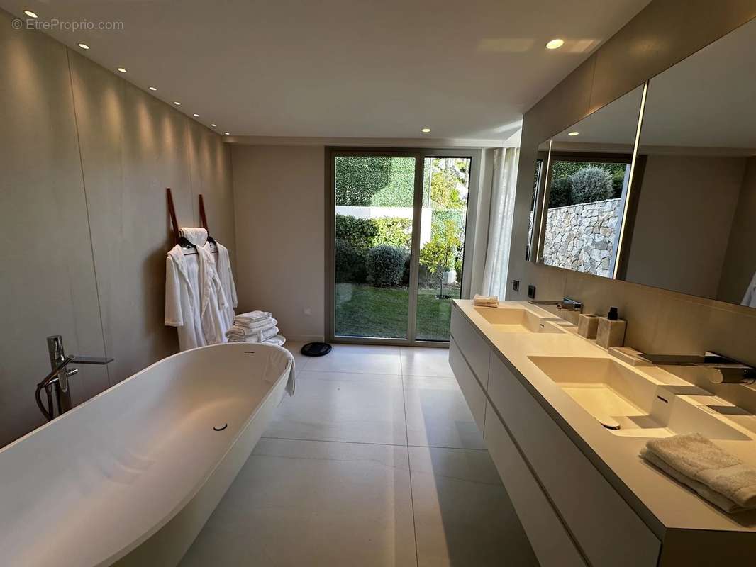 Maison à VILLEFRANCHE-SUR-MER