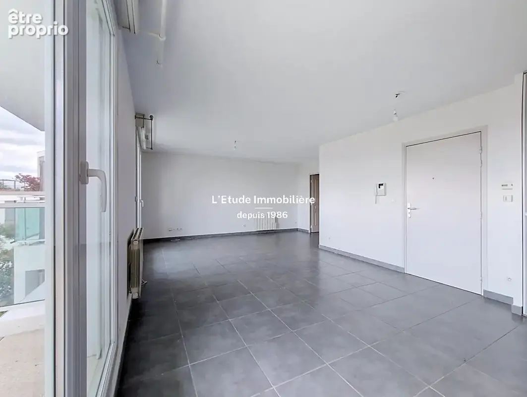 A VENDRE Appartement Caluire Et Cuire 3 pièces Dernier étage terrasse - photo 5
