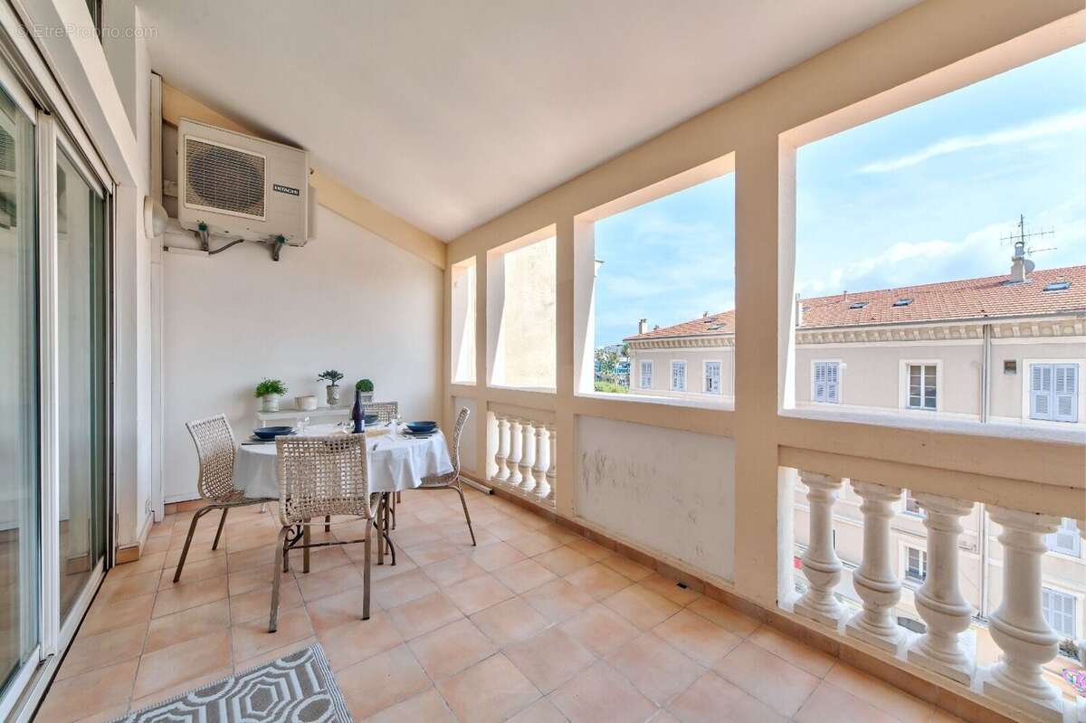 Photo 2 - Appartement à CANNES