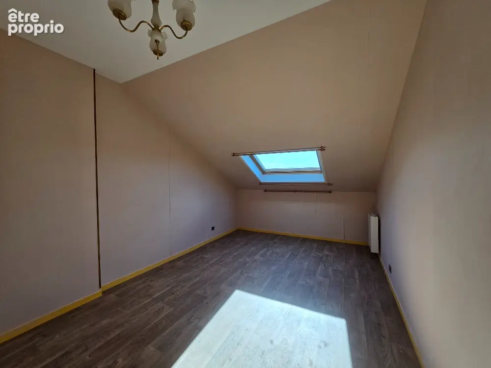 Appartement Duplex à vendre  67,35 m²  3 pièces  2 chambres  Balcon  Garage - photo 6