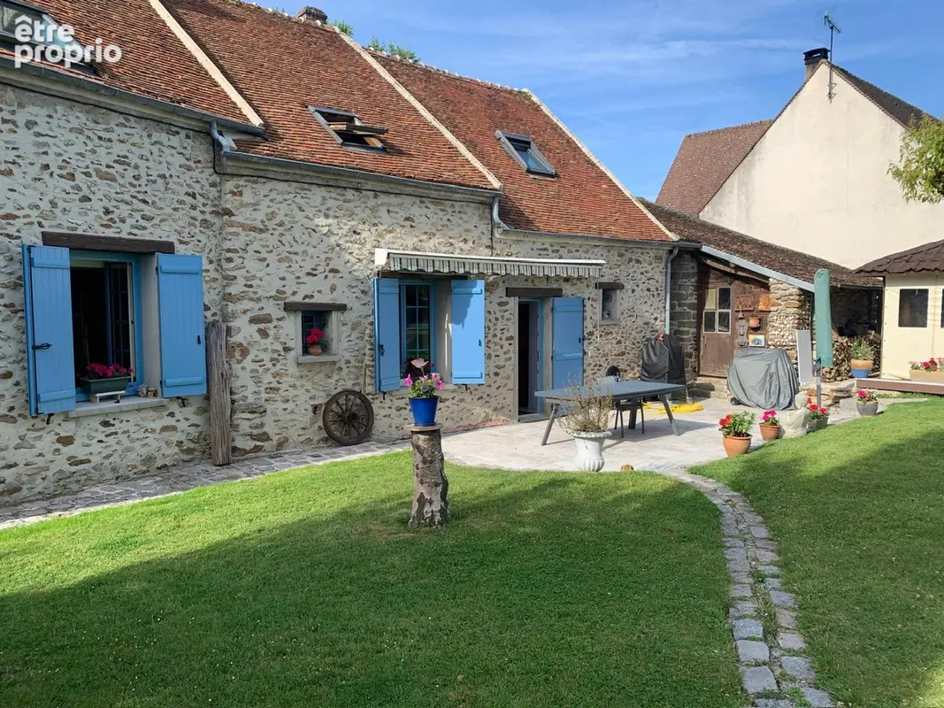 Photo Maison à Le Plessis-Feu-Aussoux au prix de 430 000€