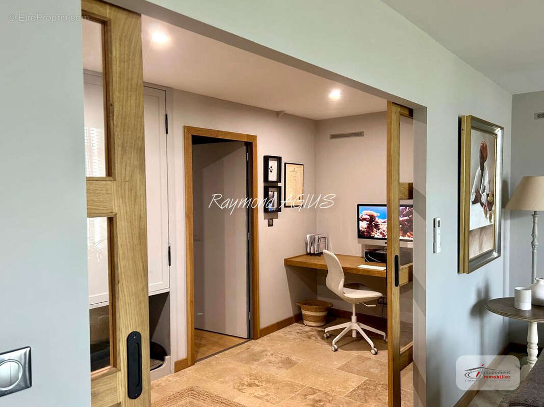 Maison à SAINT-EMILION