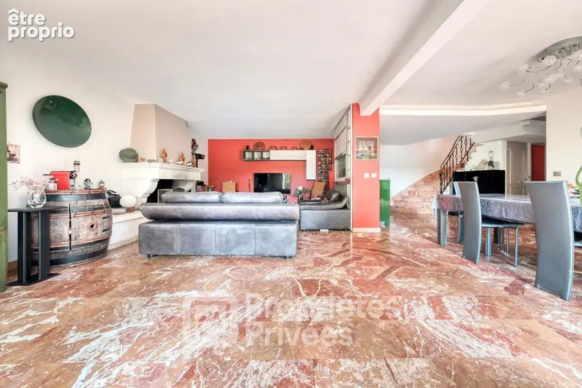 La maison familiale aux volumes généreux - photo 3
