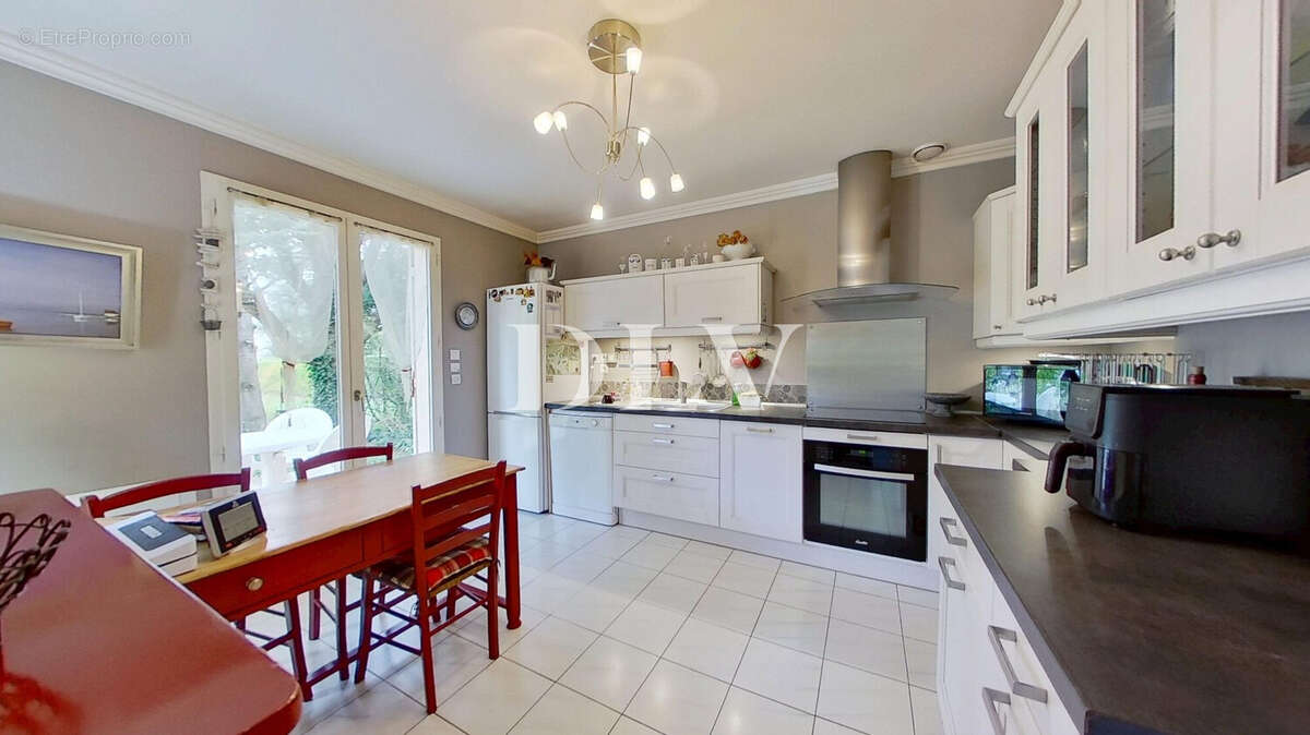 Maison à VULAINES-SUR-SEINE