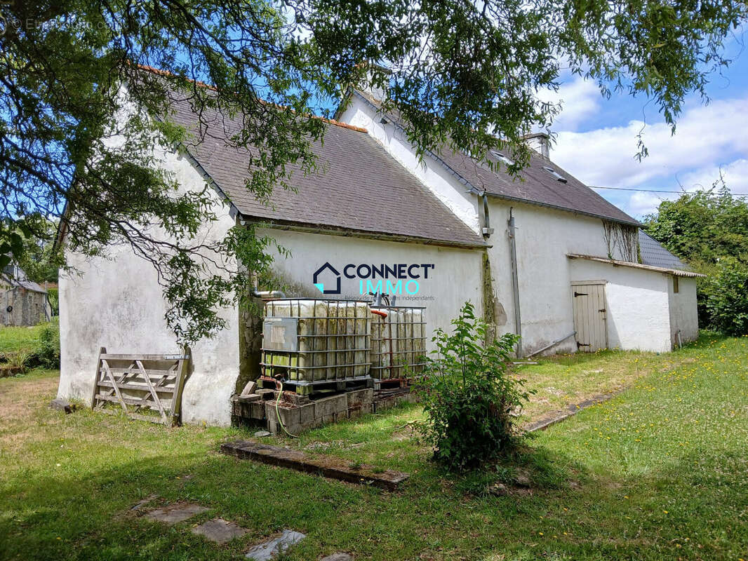 Maison 70 m² à Mael-Carhaix  - photo 2