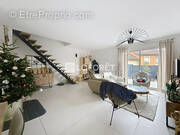 Maison à CHANOZ-CHATENAY