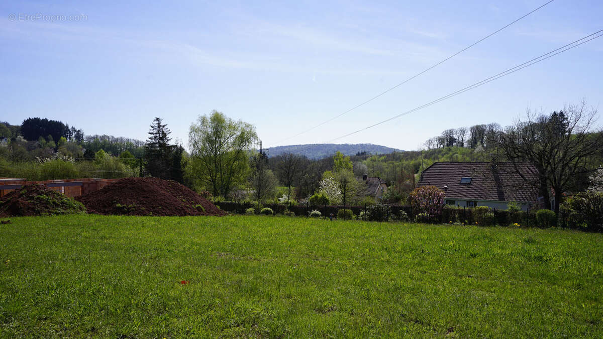 Terrain à CHALONVILLARS