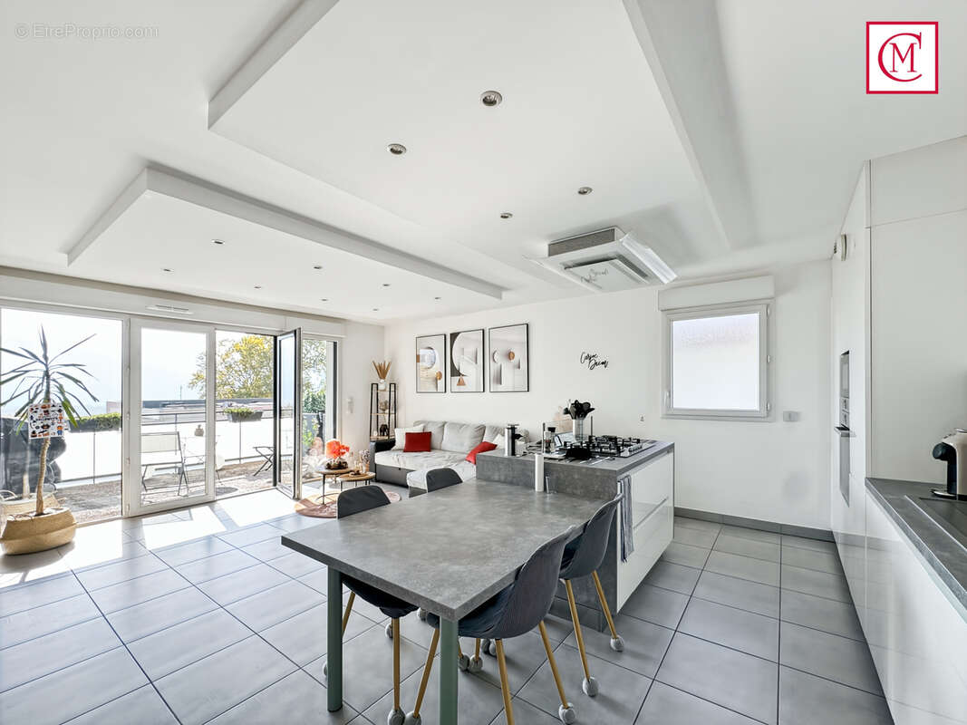 Appartement à SAINT-ISMIER