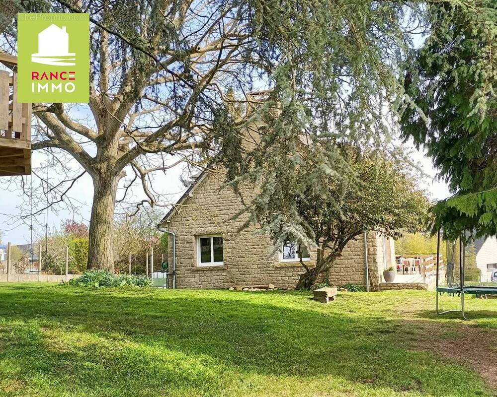 Maison à SAINT-HELEN