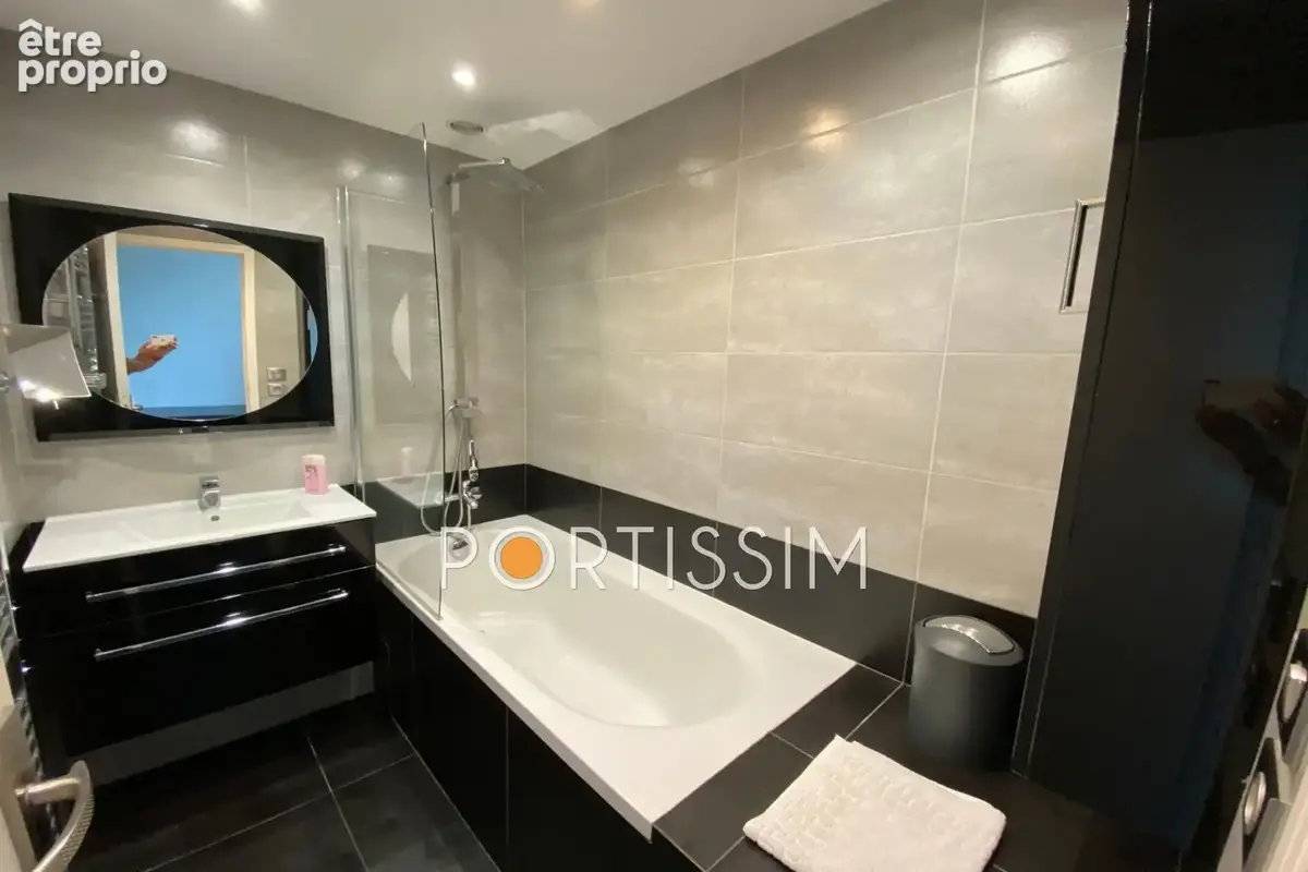 Appartement 2 pièces 49 m² à vendre à Saint-Laurent-Du-Var (06700) - photo 7