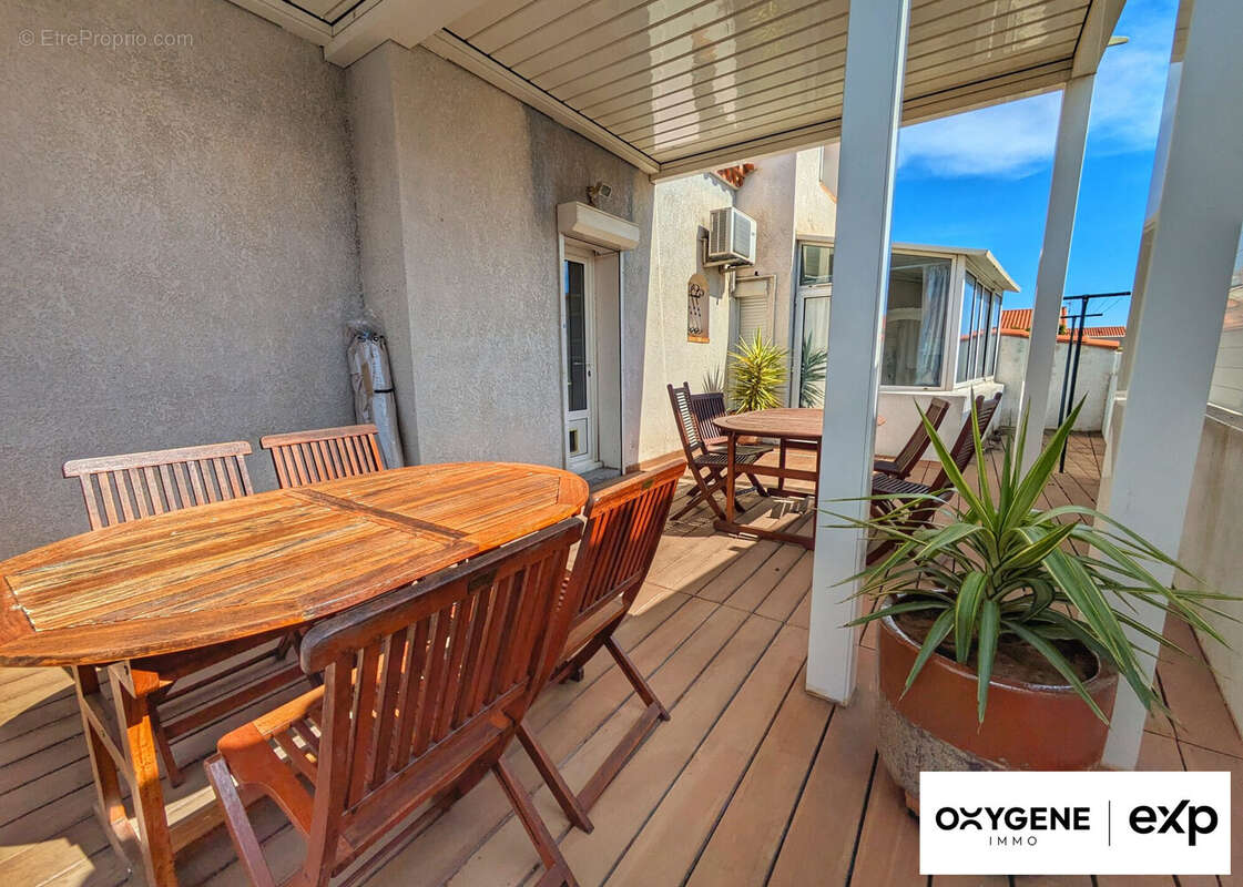 Maison à SAINT-LAURENT-DE-LA-SALANQUE