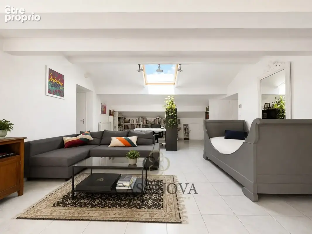 Maison 191 m² avec jardin paysager, jacuzzi et garage au centre de Pérols - photo 31
