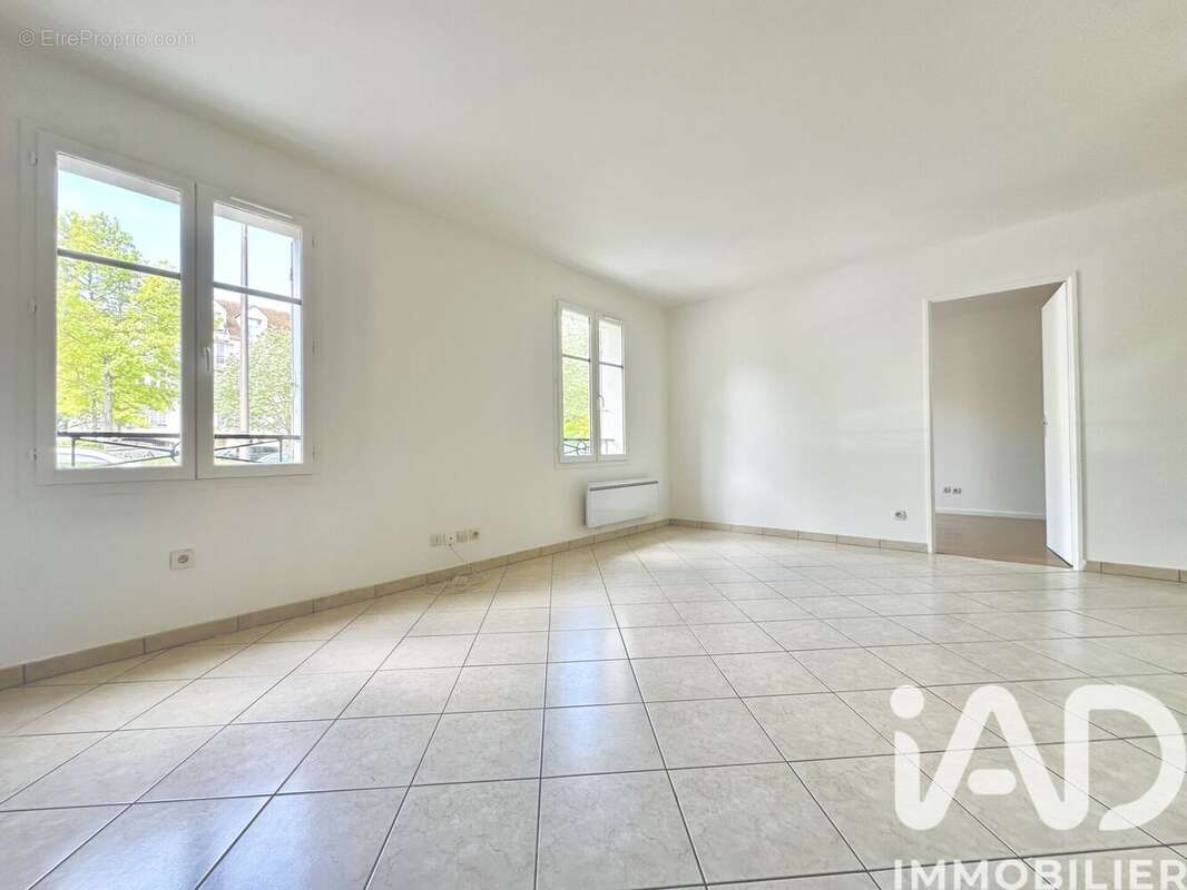 Photo 2 - Appartement à THIAIS