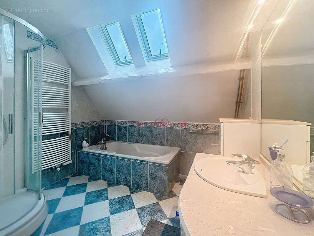 Maison familiale GUEUX - photo 5