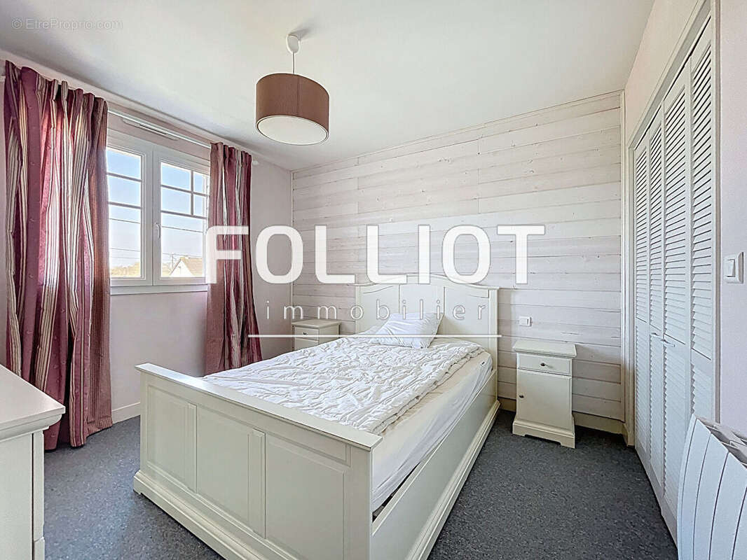 Maison à SAINT-PLANCHERS