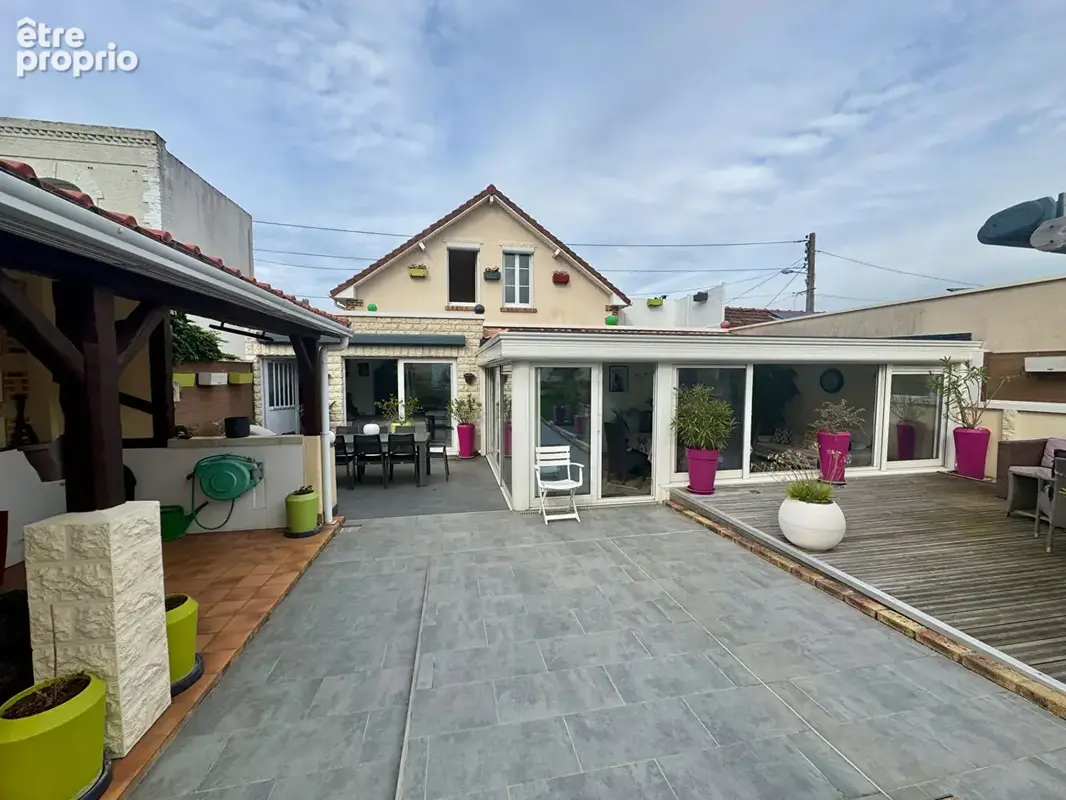 Maison 120m² , piscine et dépendance - secteur St Cécile - photo 3