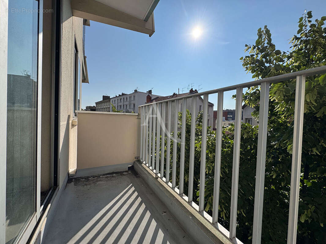 Appartement Clermont Ferrand - Appartement lumineux avec deux balcons plein sud, à deux pas du centre-ville - 88.23 m2 - photo 6
