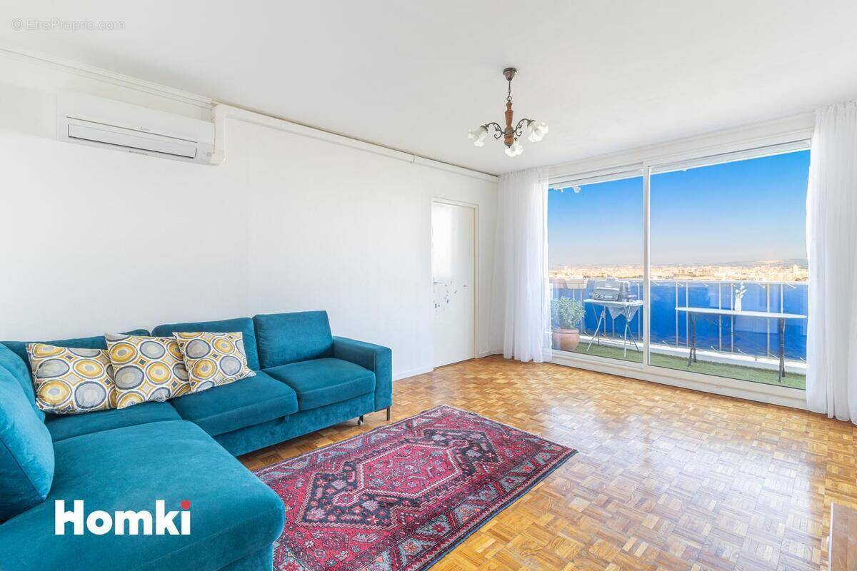 Appartement à MARSEILLE-9E