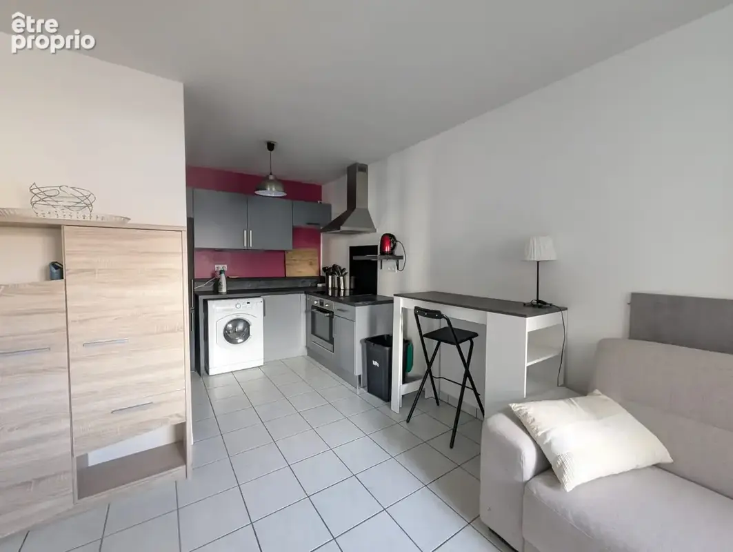 Appartement T2 avec terrasse et stationnement à LA RICHE Botanique - photo 5