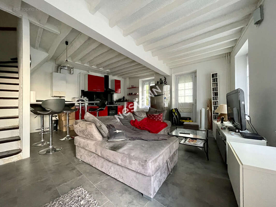 Maison à SAINT-MARTIN-DU-TERTRE