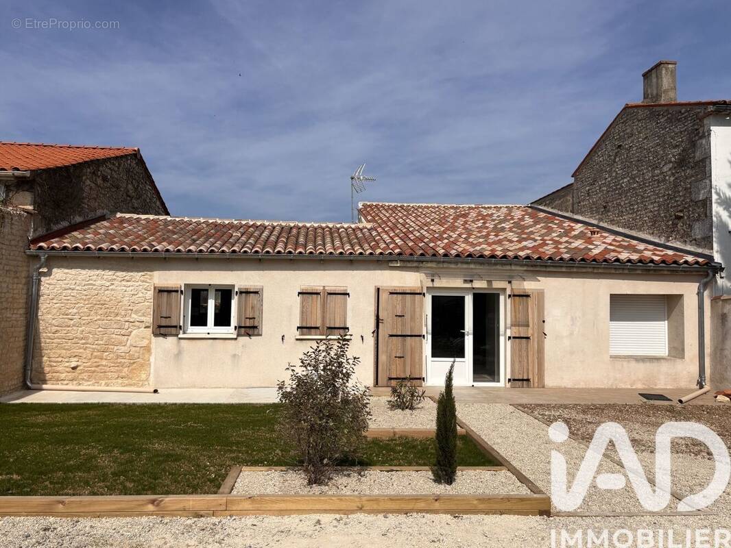 Photo 1 - Maison à SAINT-CHRISTOPHE