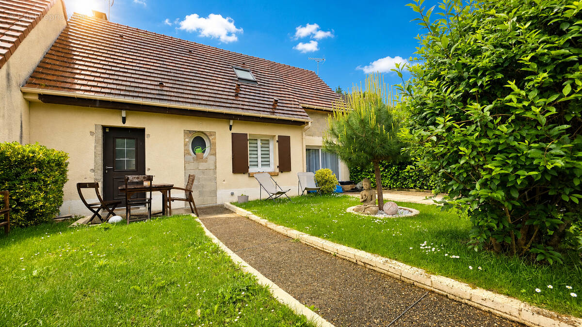 Maison à LUZARCHES
