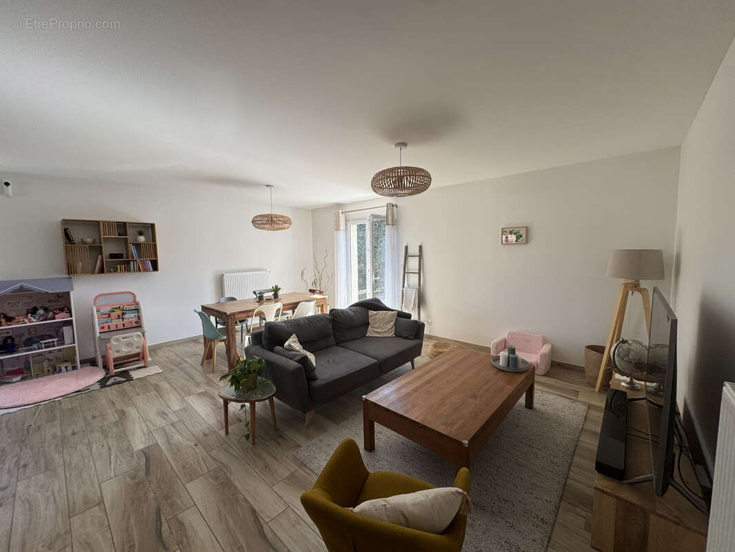 Villa T4 plain pied entièrement rénovée - photo 6