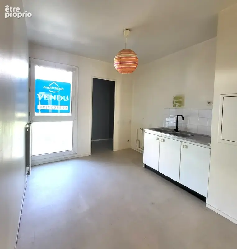 Créteil – Rare opportunité ! Superbe 2 pièces traversant de 53 m² avec balcon et box privatif - photo 6