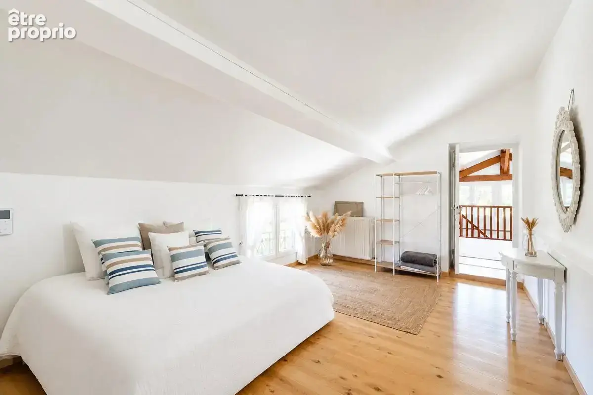 Maison de 8 pièces de 190 m² à La Bastide-de-Besplas - photo 9