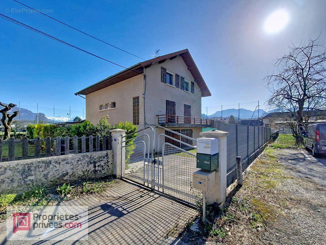 Appartement à BASSENS