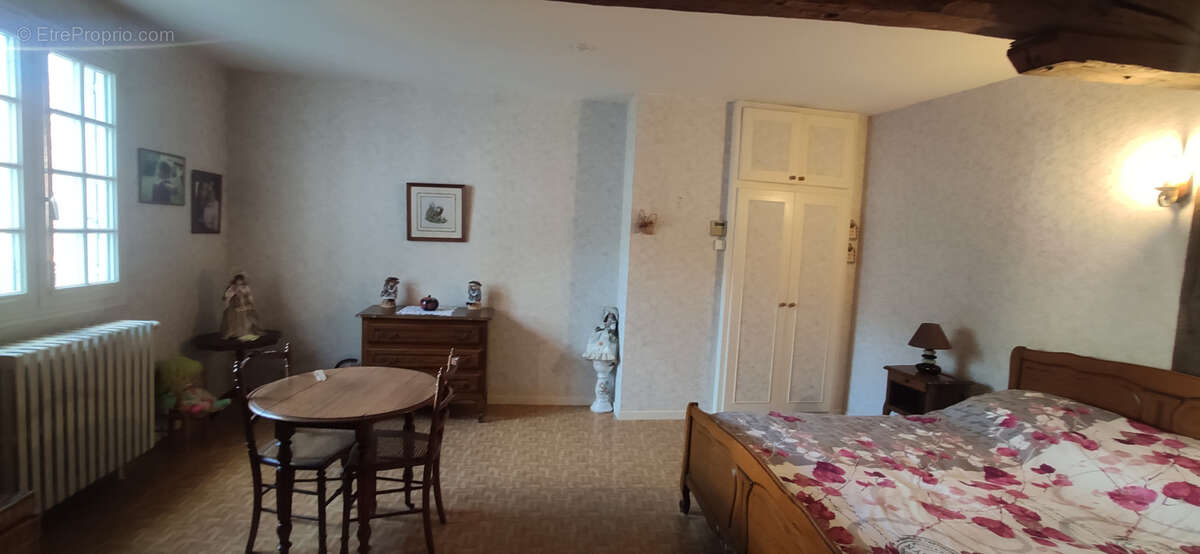 Appartement à SAINT-LAURENT-NOUAN