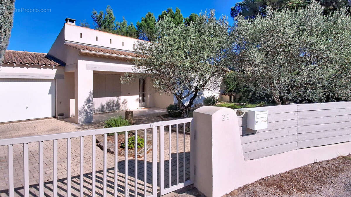 Maison à VILLENEUVE-LES-AVIGNON