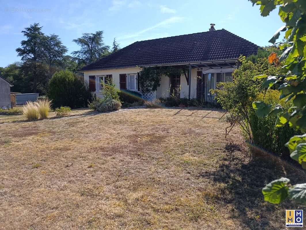 Maison à BRECY