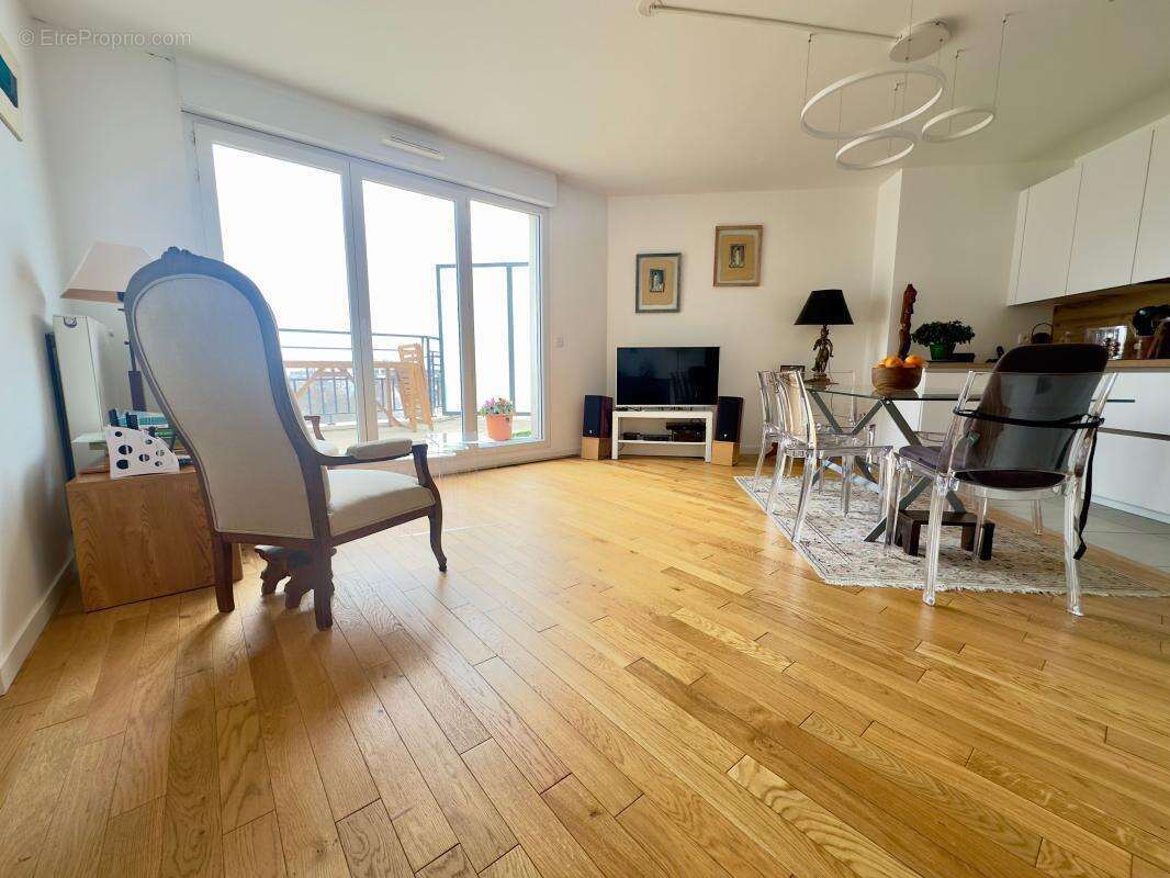 Appartement à SAINT-MAUR-DES-FOSSES