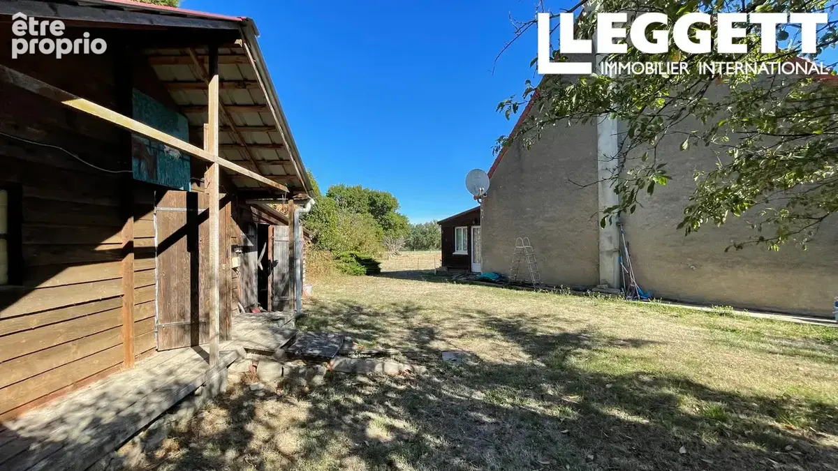 Grande maison de village de 5 chambres avec terrain, nombreuses dépendances et allée privée - photo 9
