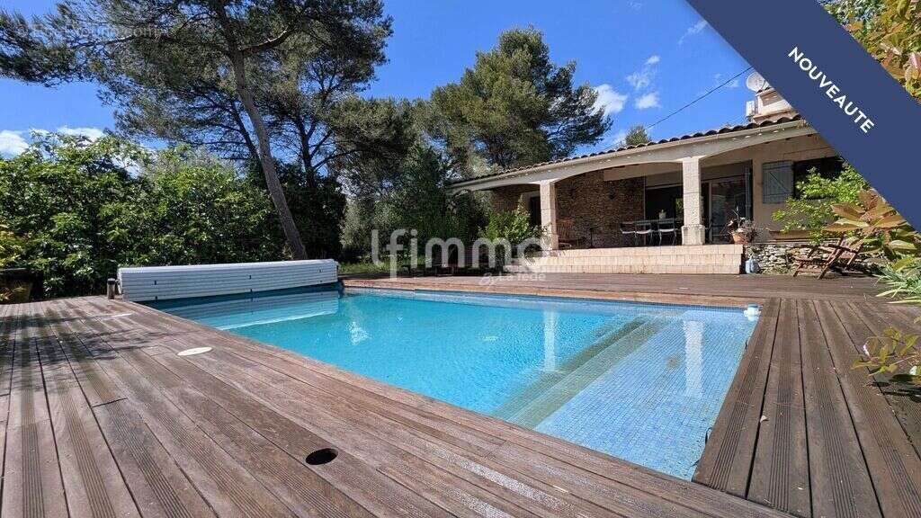 Maison à NIMES
