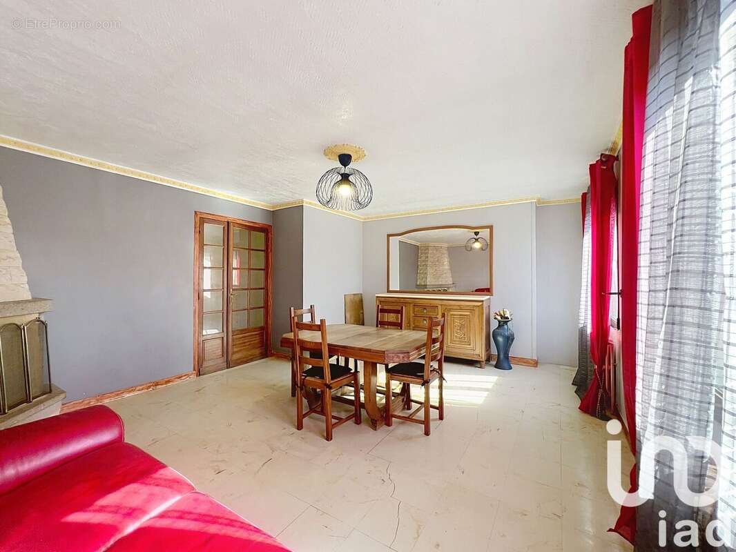 Photo 2 - Maison à BRIE-COMTE-ROBERT